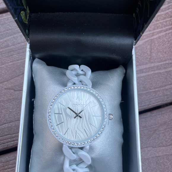 💥HP Women's Wrist Watch - Casual Link Strap Wrist Watch Quartz Movement - Picture 2 of 16